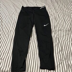 Nike Pro 7/8 Black Athletic Leggings